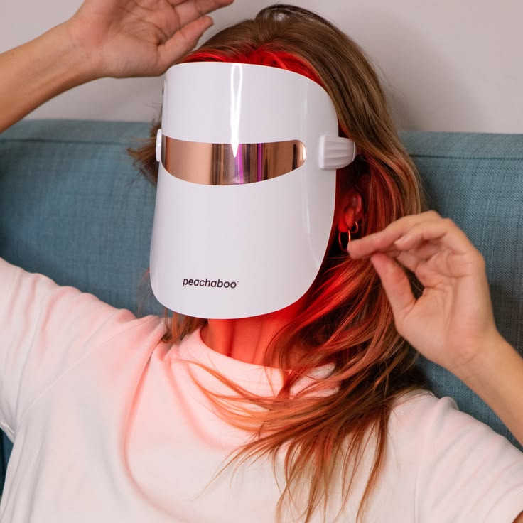 Red light vs blue light LED therapy comparison for skin — Glow Fit Essentials light therapy guide